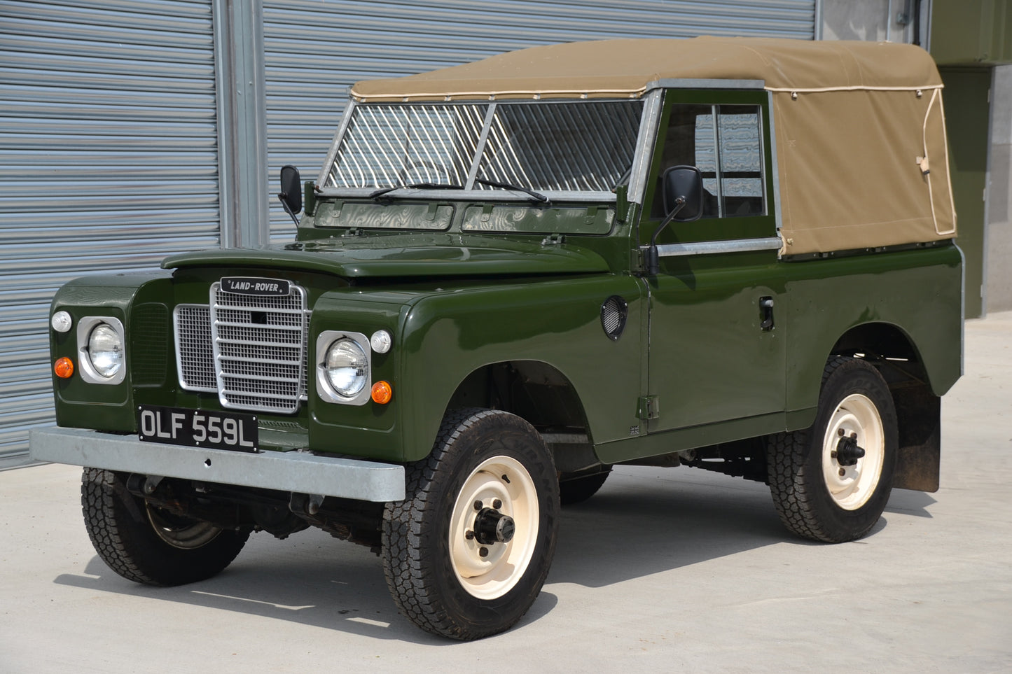 SOLD Land Rover Series 3 88" soft top 2.25 D 1972