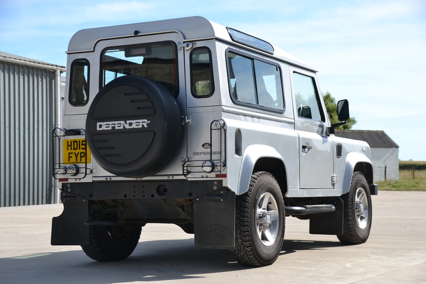 SOLD Defender 90 XS Station Wagon 2.2 TDCi 2015my