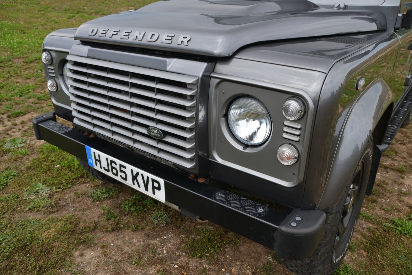 SOLD Defender 110 XS Station Wagon Utility