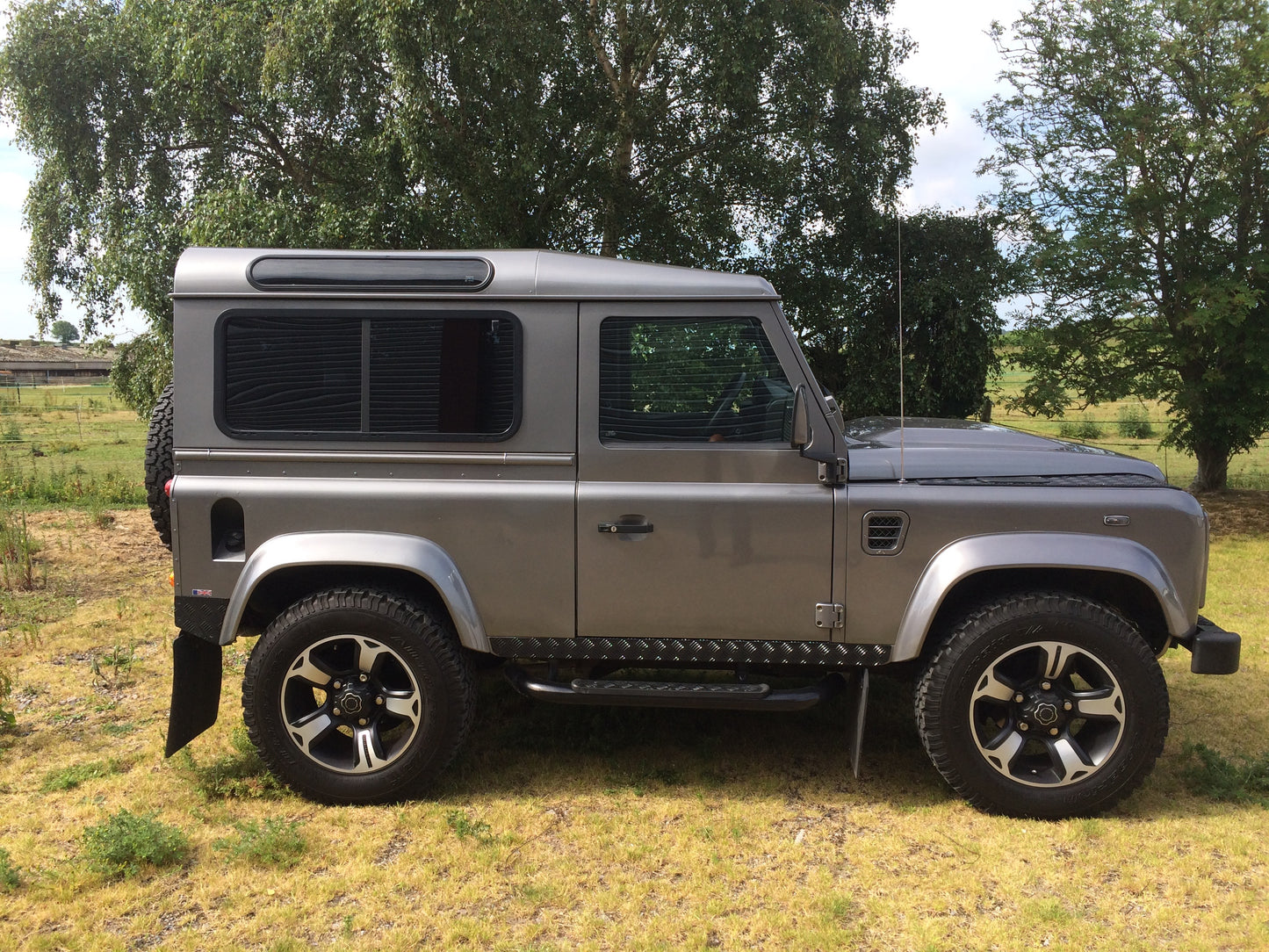 SOLD Land Rover Defender 90 OVERFINCH Bespoke project.